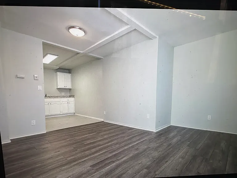 6329 N Figueroa St #2 — Photo 3