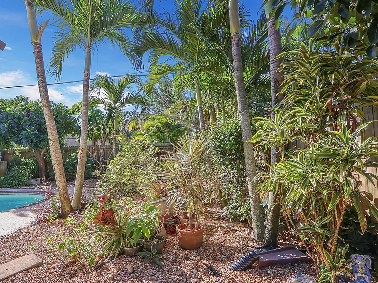 5140 Laird Ln — Photo 36
