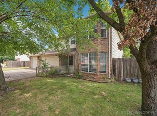 2805 S Dogwood Ave, Broken Arrow, OK 74012