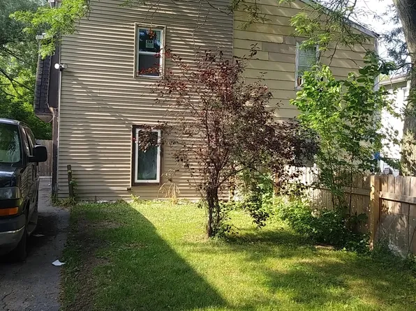 1632 11th St, Waukegan, IL 60085