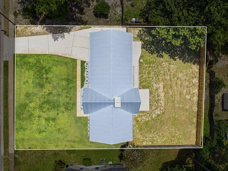 942 Rue De Palms Dr — Photo 3