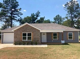 1271 S County Road 33, Ashford, AL 36312