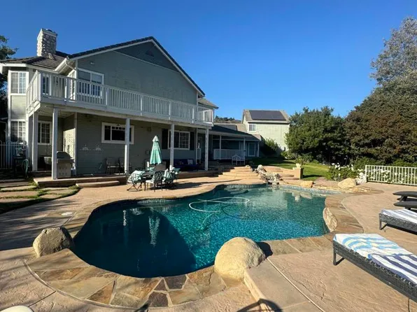 2754 N Redondo Cir, Camarillo, CA 93012