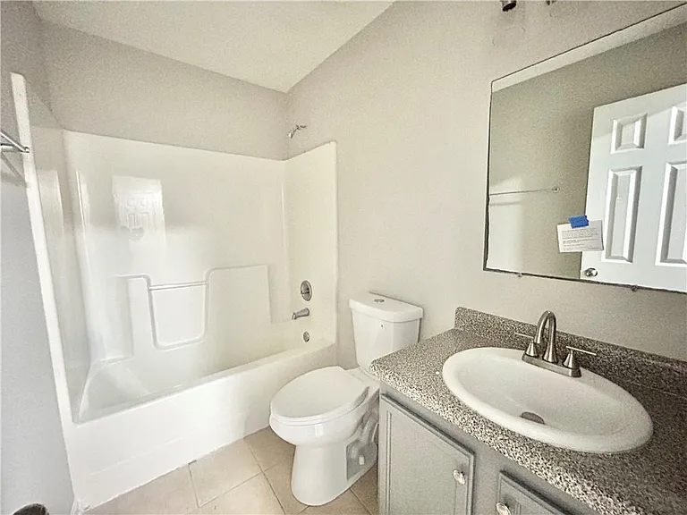 845 Store House Ct #B — Photo 15