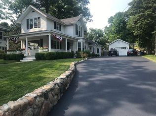 250 W Bluff Dr, Harbor Springs, MI 49740