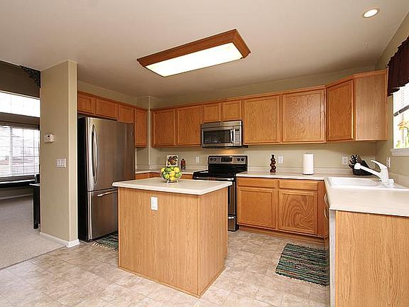 Kitchen Island,, Microwave  