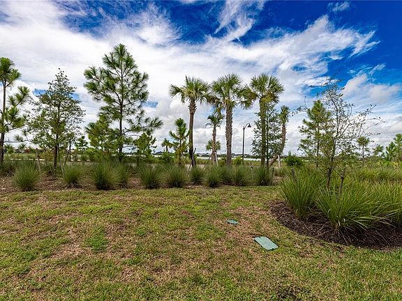 4th image of 16572 Kingwood Ln #3611