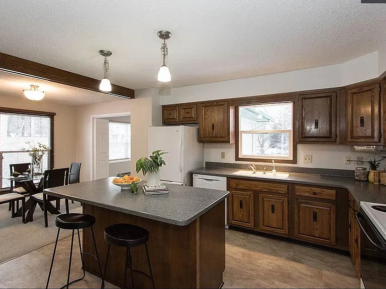 21 Highland Dr — Photo 7