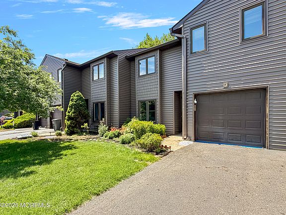 3rd image of 254 Plum Drive