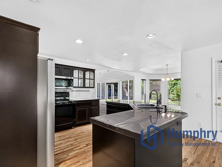 1948 E Cypress Point Dr — Photo 17