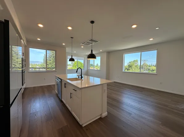 3207 Mallard Ct #301, San Jose, CA 95117