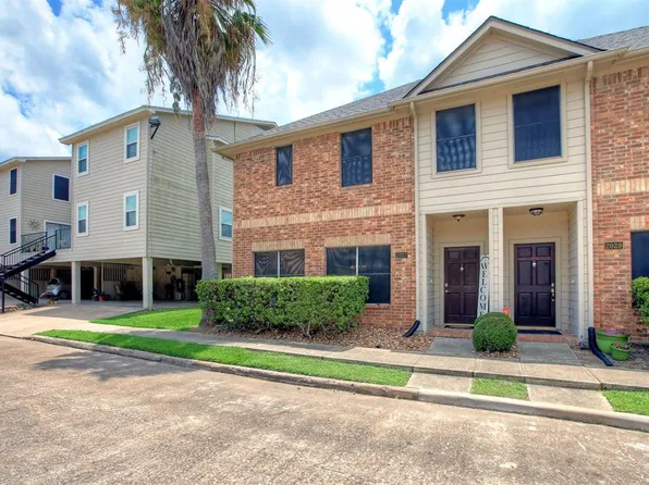 2037 Glencove Dr, Seabrook, TX 77586