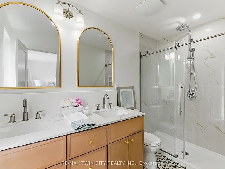 47 Edwin St #1 — Photo 27
