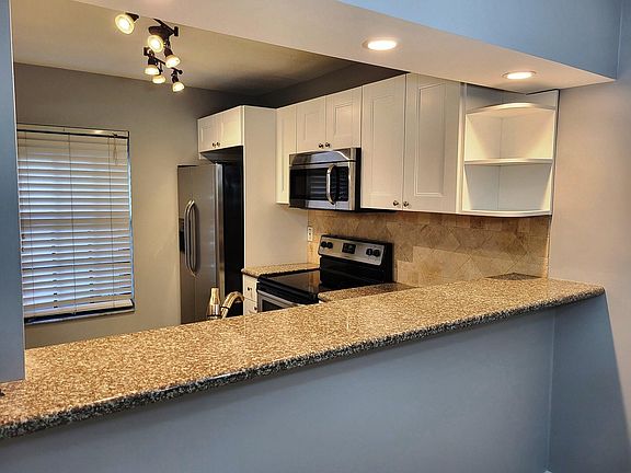 4th image of 2538 NW 89th Drive #2538