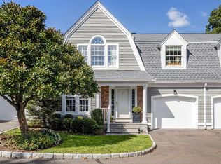 37 Lakeview Ave UNIT 37, New Canaan, CT 06840