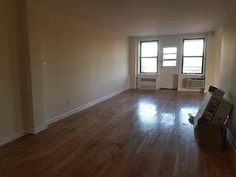 Rented by Max & Associates Realty Corp