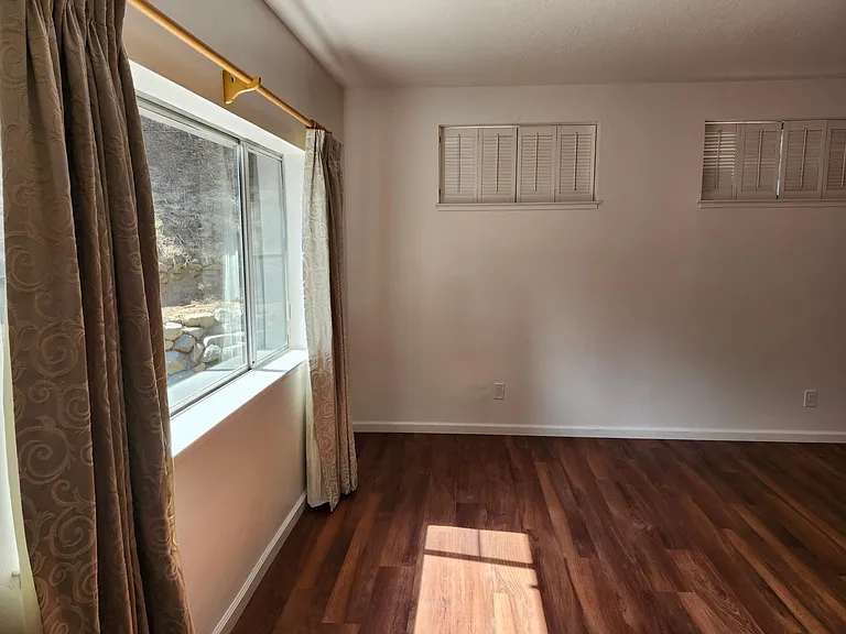 230 Logging Rd — Photo 14