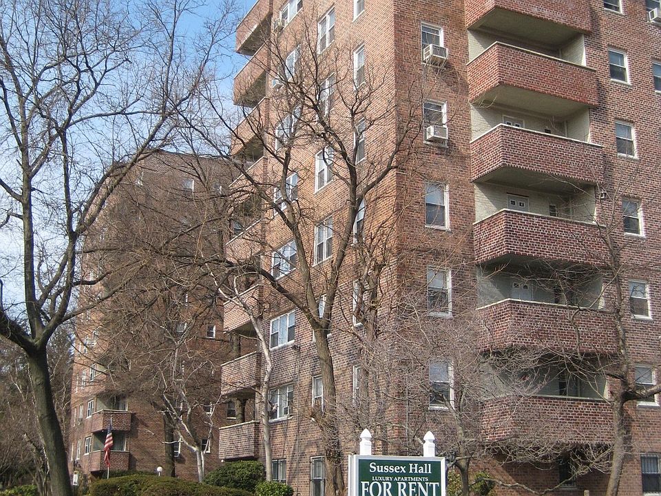 1st image of 16605 Highland Ave #Sus5m