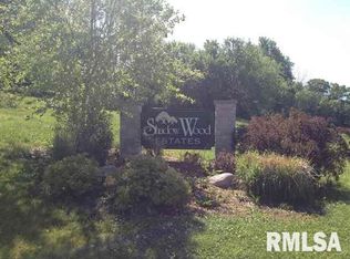 3410 Shadow Wood Ct, Milan, IL