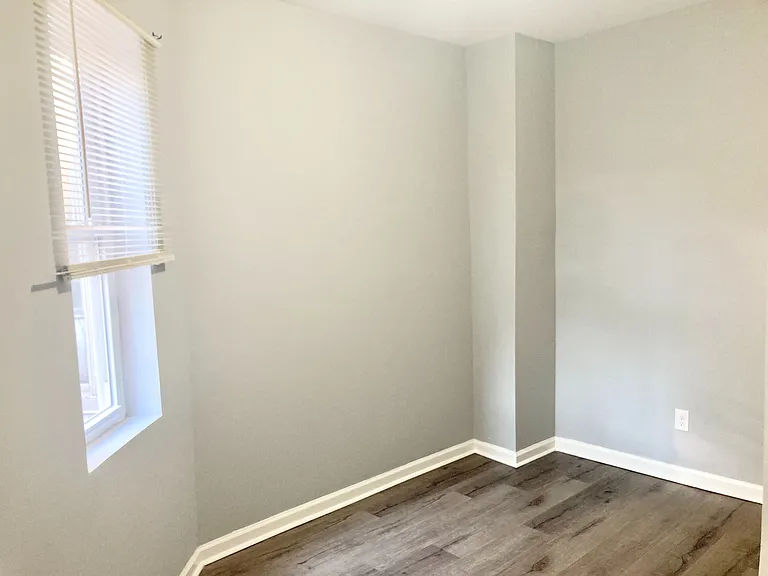 144 N Salford St — Photo 6