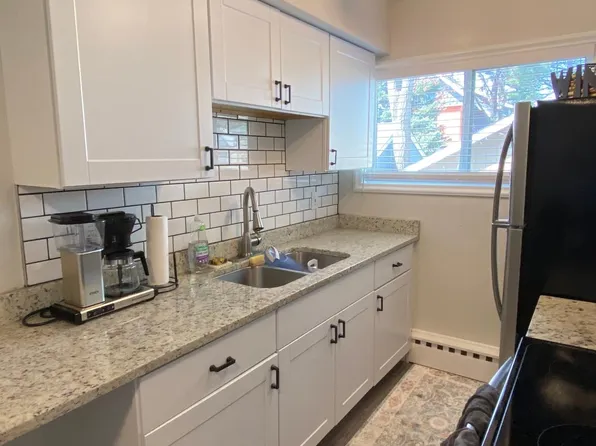 639 23rd Ave NE APT 33, Minneapolis, MN 55418