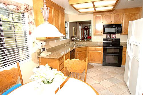 2nd image of 2275 Foxhill Dr