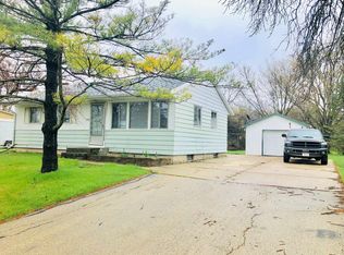 7322 S 36th St, Franklin, WI 53132