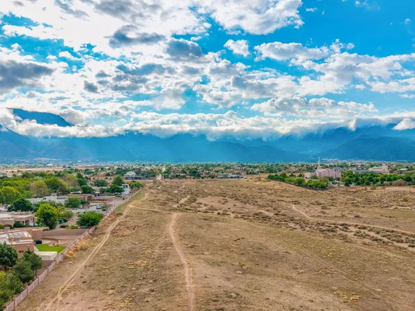 9840 Ranchitos Ave NE, Albuquerque, NM 87122