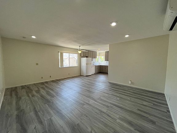 3rd image of 627A Evergreen Ave