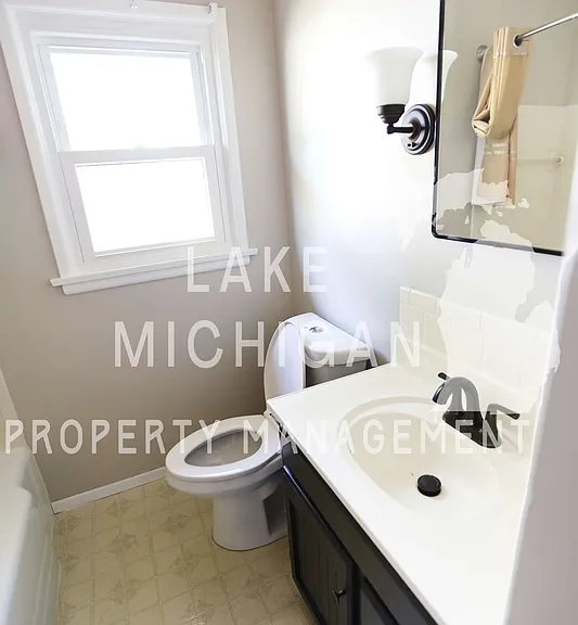 1141 Blanchard St SW — Photo 5