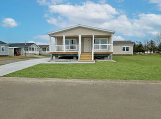 30039 Pineview Cir, Chesterfield, MI 48051