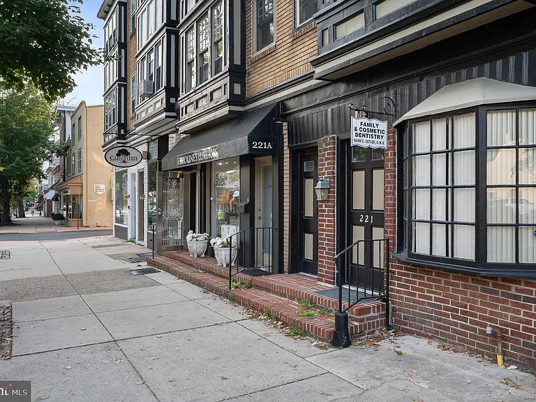 221B Kings Hwy E #3 — Photo 22