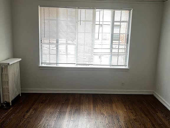 3rd image of 731 Covington Dr APT 206