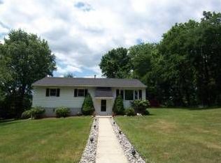 102 Douglas Dr, Coatesville, PA 19320