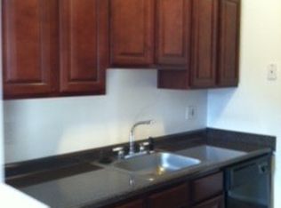 230 Spring St APT 16, Naugatuck, CT 06770