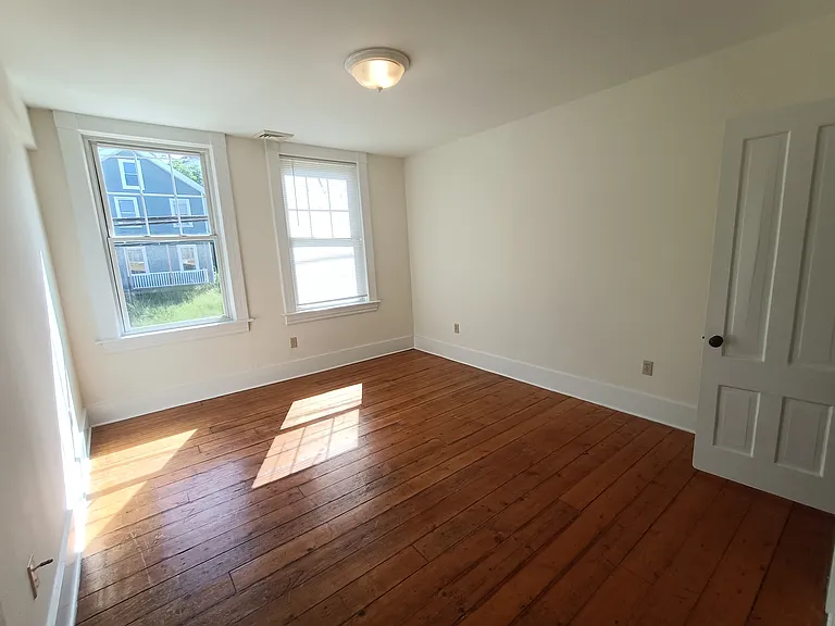 208-220 Hamilton St #8 — Photo 5