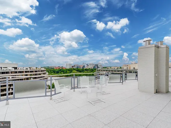 2510 Virginia Ave NW #1401, Washington, DC 20037