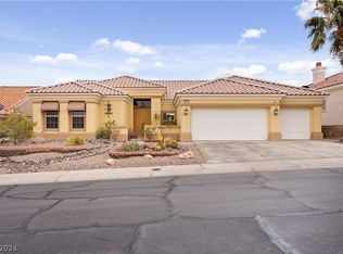 10017 Villa Ridge Dr, Las Vegas, NV 89134