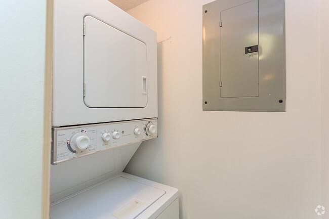 1st image of 13900 SW 122nd Ave #8