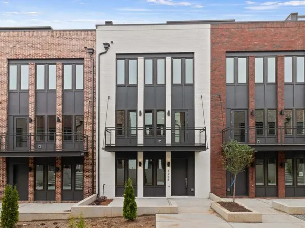 1288 Chelsea Cir NW, Atlanta, GA 30318