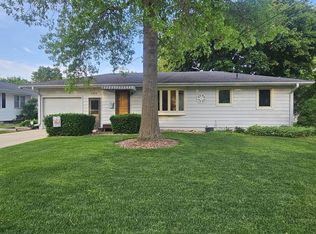 606 9th Ave SW, Independence, IA 50644