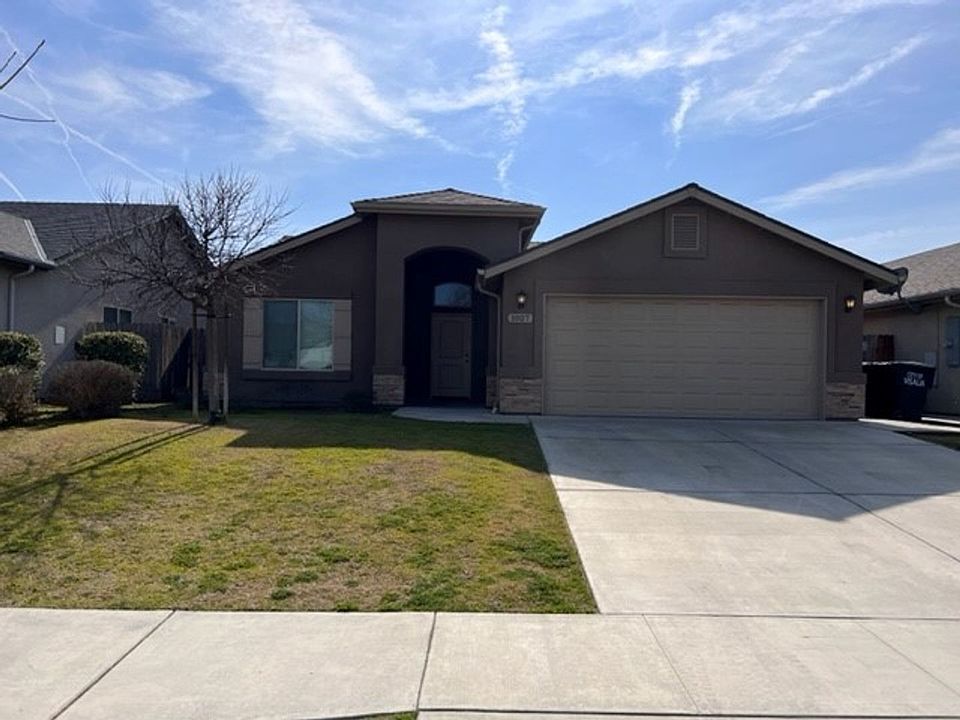 1st image of 1027 E Margalo Ct