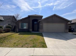 1027 E Margalo Ct, Visalia, CA 93292