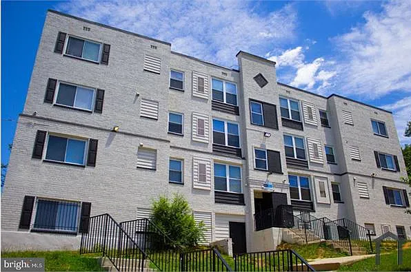 2 bed, 850 sqft, $1,550 — Photo 1
