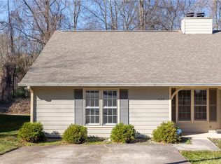 4056 Coopers Hill Dr SE, Smyrna, GA 30080