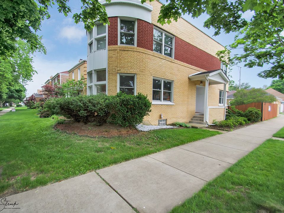 1st image of 3345 W Glenlake Ave