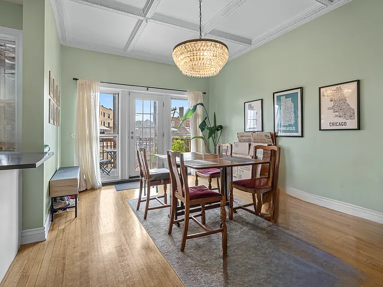 923 W Belle Plaine Ave #2 — Photo 4