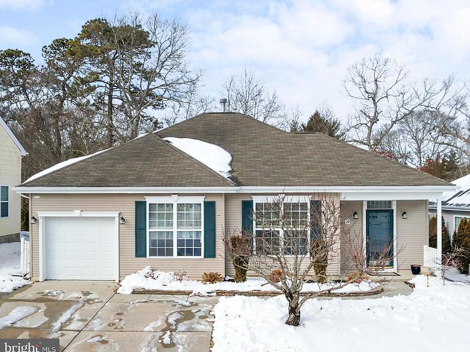 1st image of 10 Seagull Dr