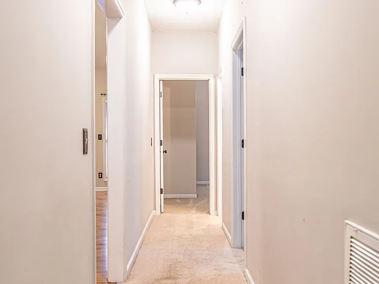 1110 Devonshire Trl — Photo 19
