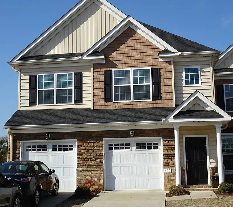 802 Braemar Crk
